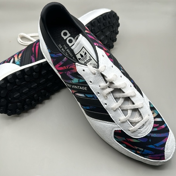 NWT! Adidas Originals TRX Vintage Athletic Sneakers Mens 13 White Pink Black